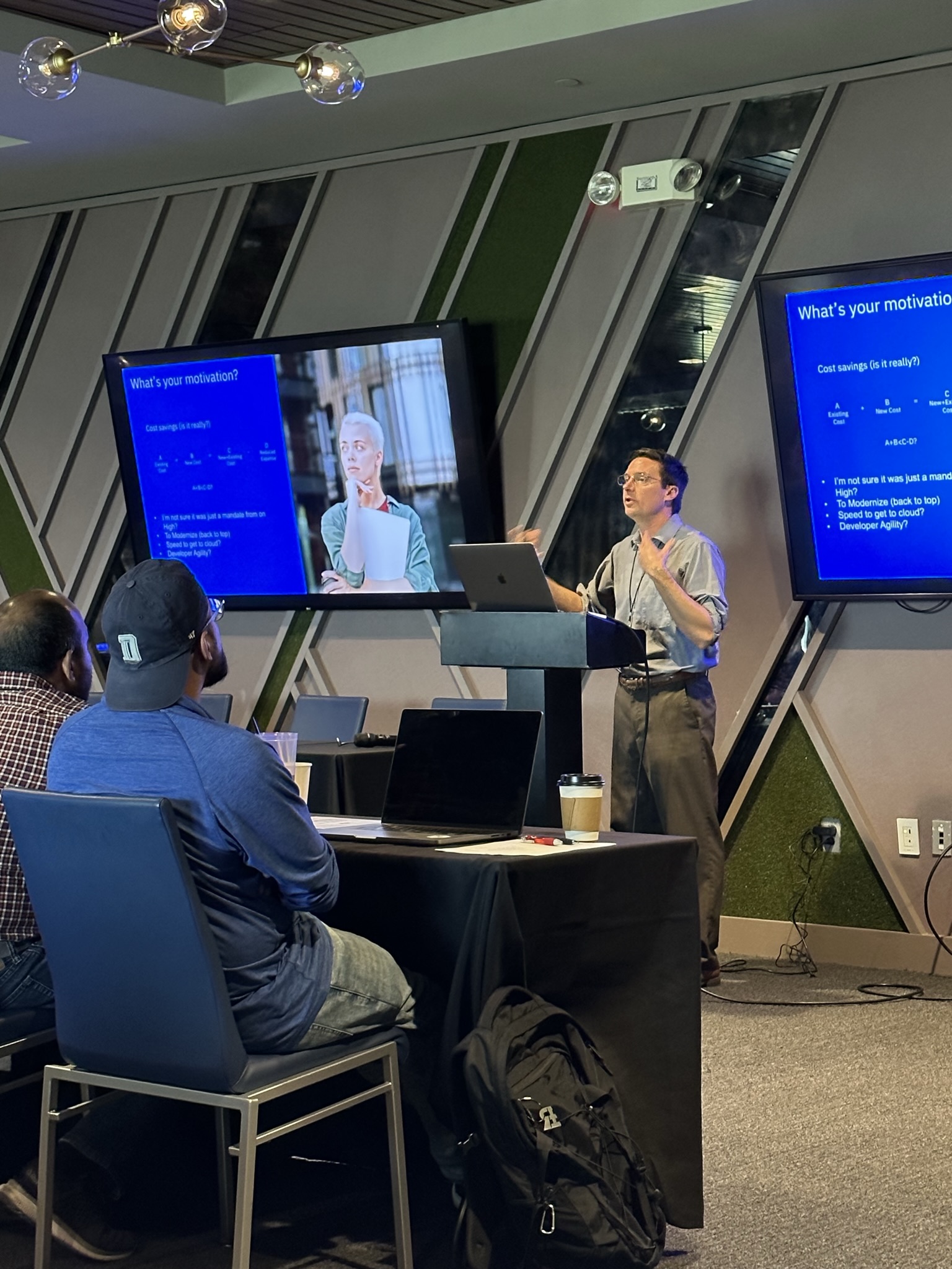 Nick Glowacki Presents His Session "MQ in the Cloud" at Middleware Mash-Up Dallas